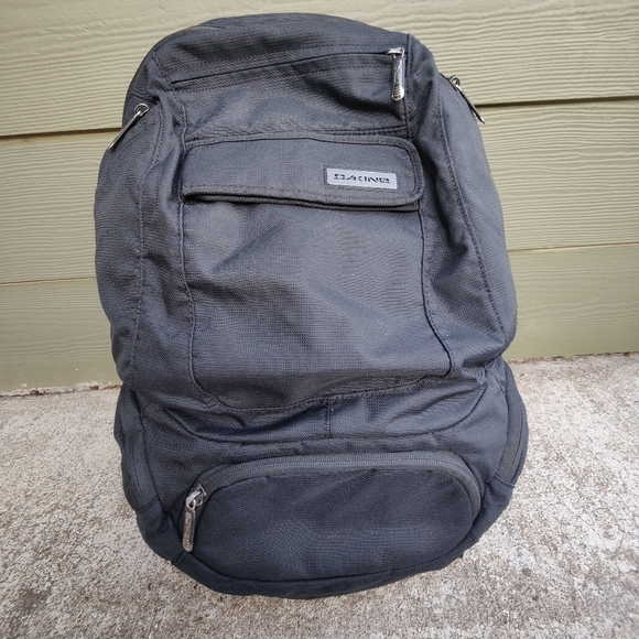 Dakine Option Pack Black Backpack with Laptop Sleeve and Lots of Pockets - Picture 1 of 14